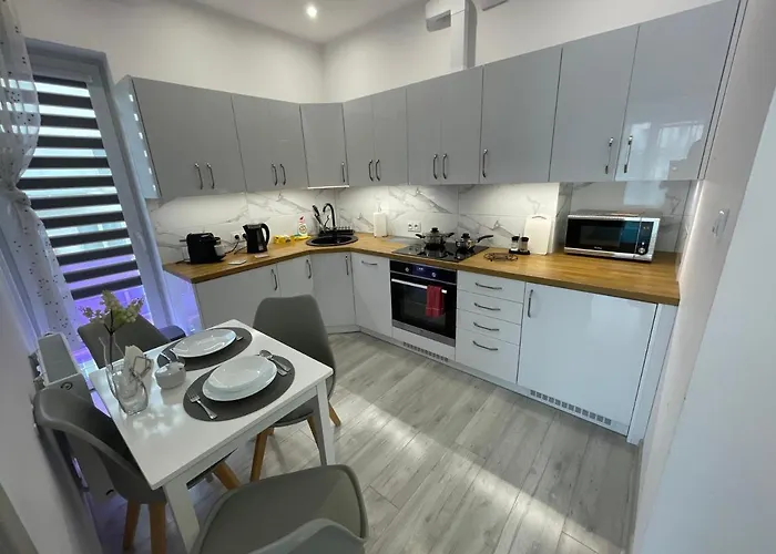 Apartment Nowoczesny Komfortowy Kustronia Z Garazem Balkonem Wanna *